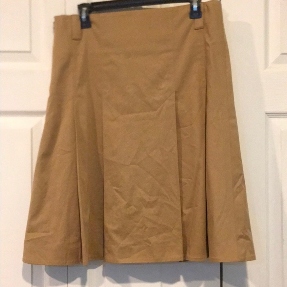 Burberry Pleaded Skirt -